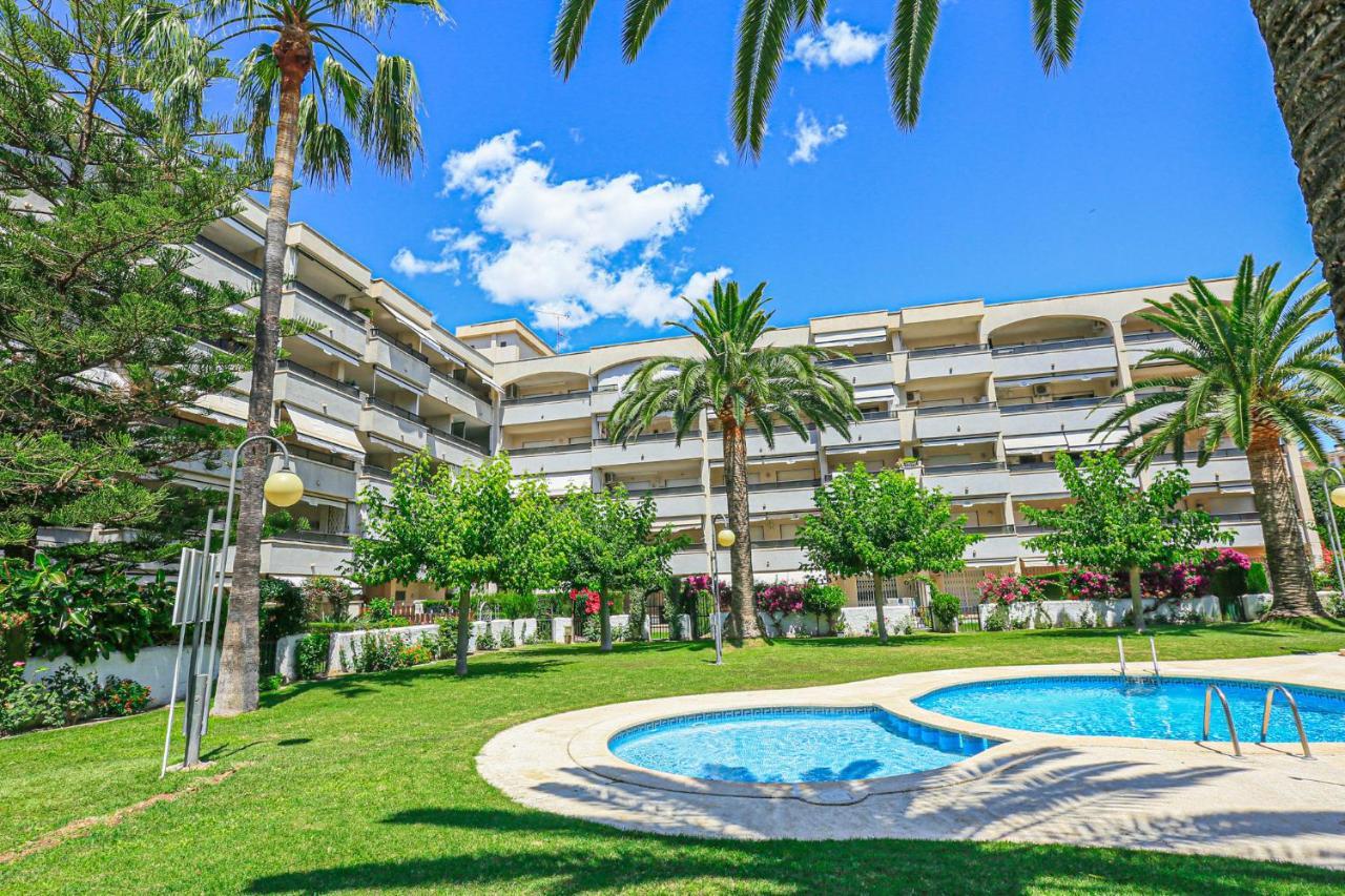 カンブリルスRegata Litoral Costa Dorada - Only Familiesアパートメント エクステリア 写真