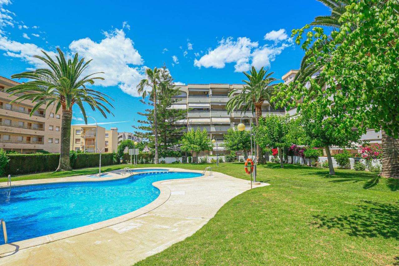 カンブリルスRegata Litoral Costa Dorada - Only Familiesアパートメント エクステリア 写真