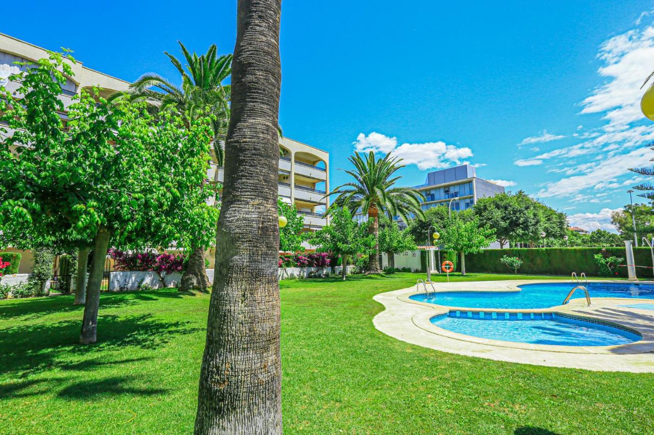 カンブリルスRegata Litoral Costa Dorada - Only Familiesアパートメント エクステリア 写真