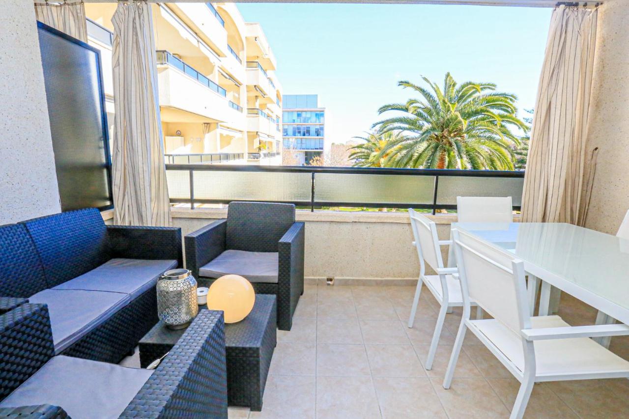 カンブリルスRegata Litoral Costa Dorada - Only Familiesアパートメント エクステリア 写真