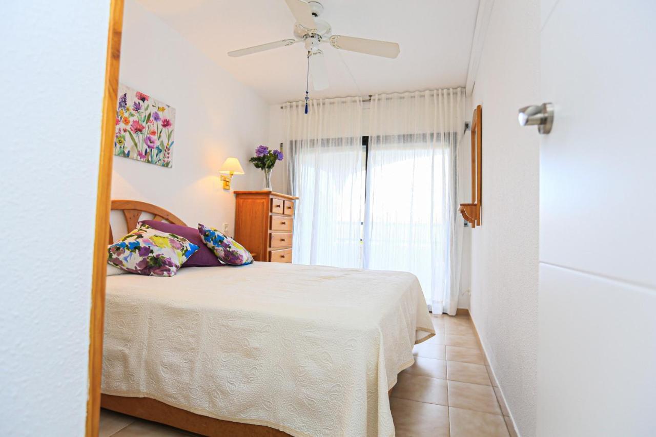 カンブリルスRegata Litoral Costa Dorada - Only Familiesアパートメント エクステリア 写真